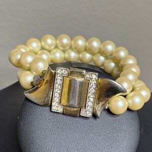 Vintage RICHELIEU Faux Pearl Double Strand and Gold Tone Bracelet